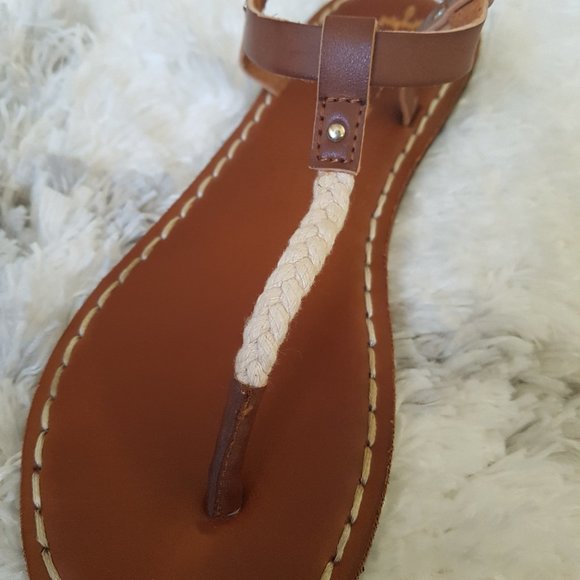 Roxy Thong Sandals - Picture 5 of 8